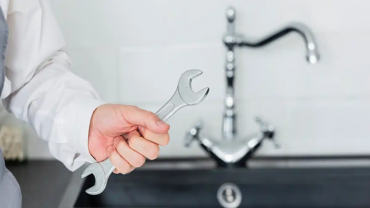 fix leaking faucet kitchen tools
