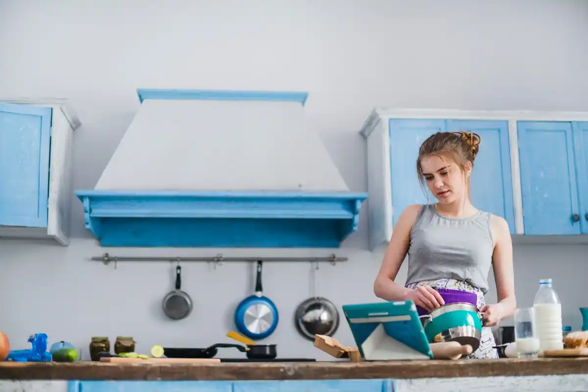 kitchen hacks mess cleaning