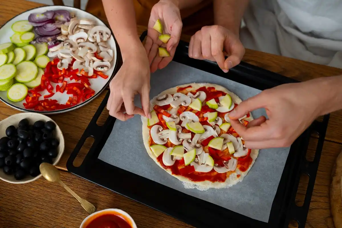 homemade crispy pizza baking tip