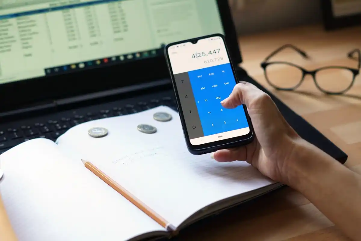 Personal finance budgeting Sweden mobile app